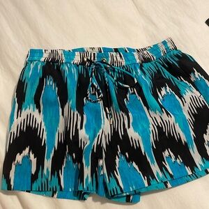 Perfect shorts for the summer with a navy or white top!